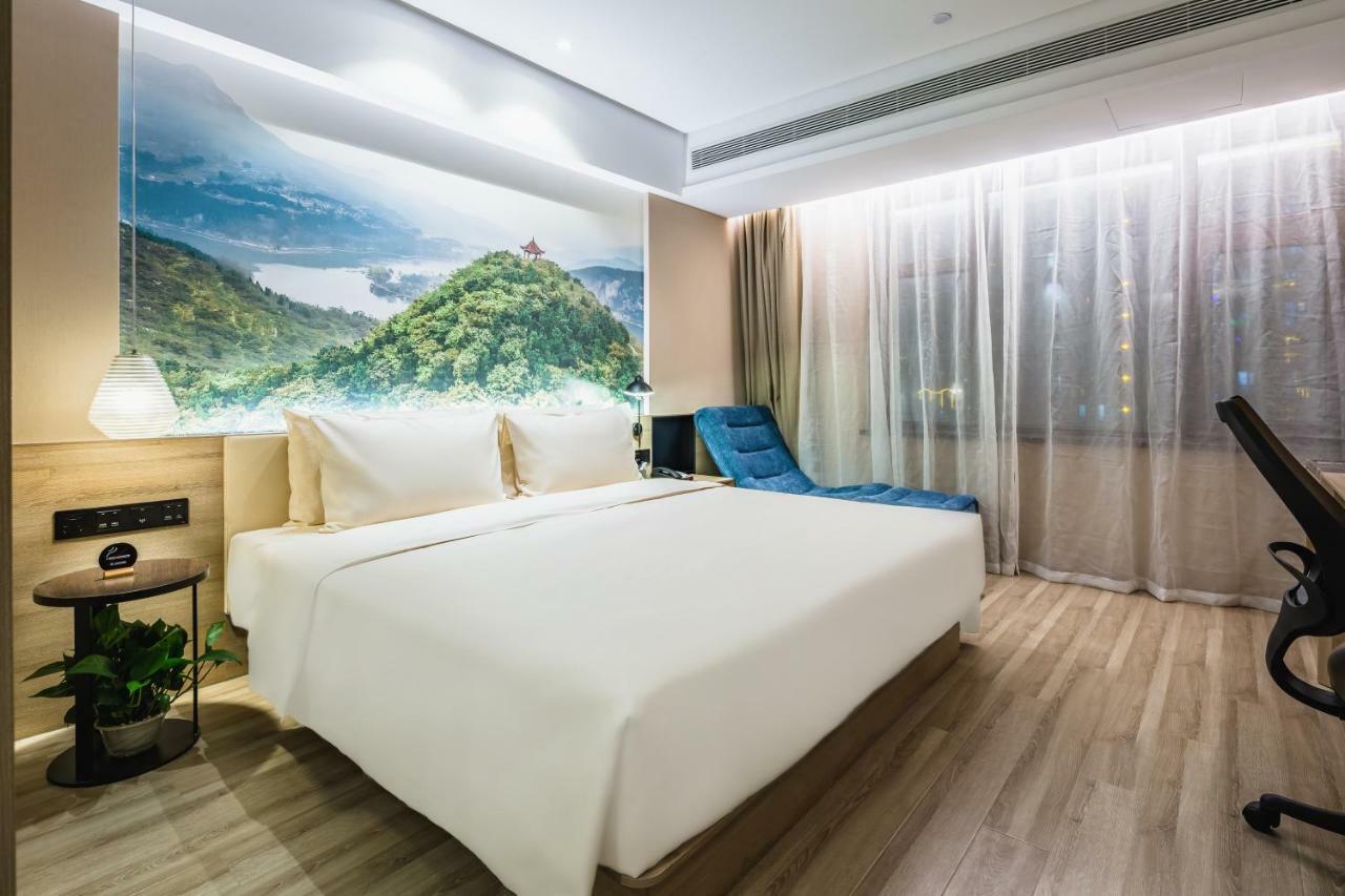 济南双山大街百脉泉亚朵酒店 外观 照片
